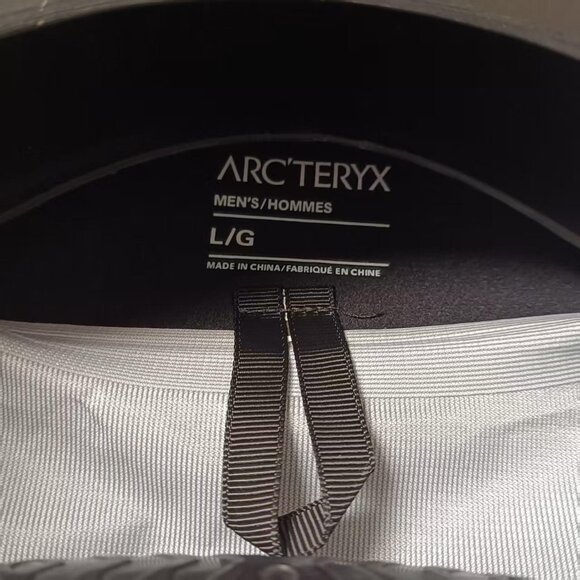 Men's Arcteryx Beta Series Beta LT JacketHooded Hardshell Jacket Size L - Picture 6 of 11